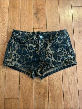 Elleven Leopard Print Denim Shorts - Size Medium